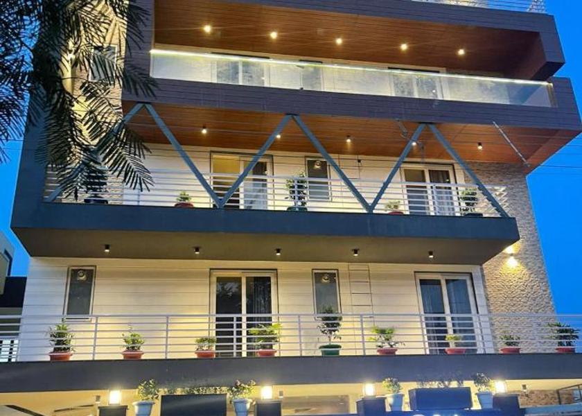 Haryana Gurugram Hotel Exterior