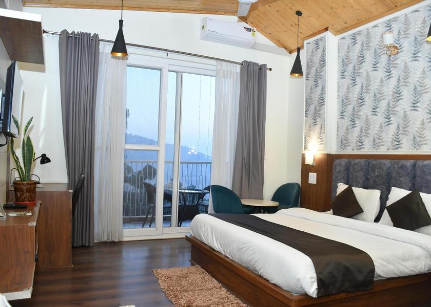 Himachal Pradesh Solan Deluxe Room With Balcony