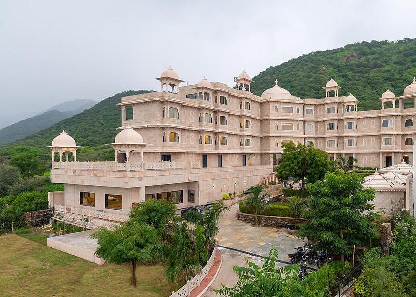 Rajasthan Udaipur Hotel Exterior