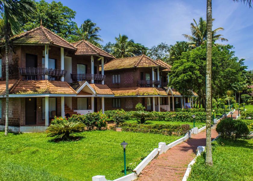 Kerala Kumarakom Hotel Exterior