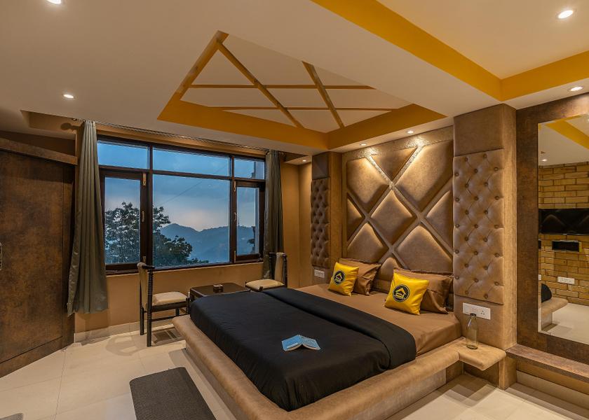 Himachal Pradesh Shimla Superior Double Room with Valley View