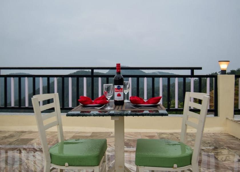 Himachal Pradesh Chail Hotel View