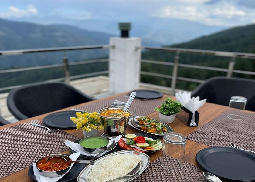 Himachal Pradesh Kufri Food & Dining