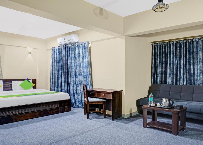 Maharashtra Pune Premium Double Room