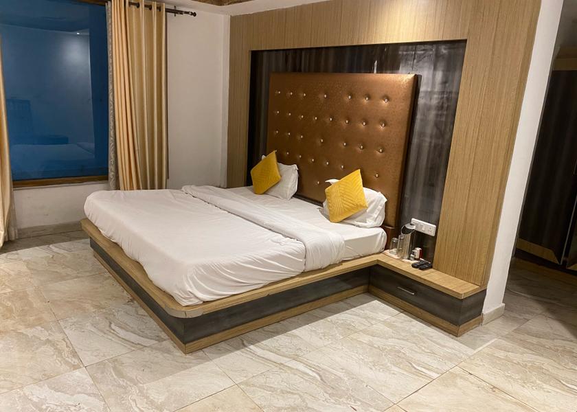 Himachal Pradesh Tikkar Super Deluxe Room
