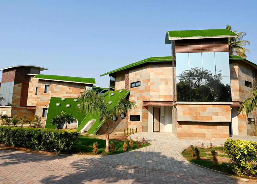Gujarat Anand Hotel Exterior