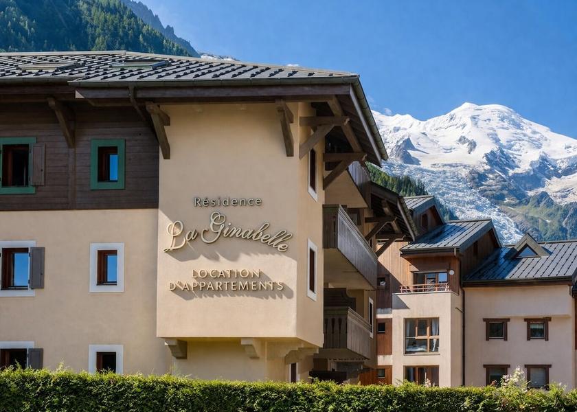 Auvergne-Rhône-Alpes Chamonix-Mont-Blanc Front of property