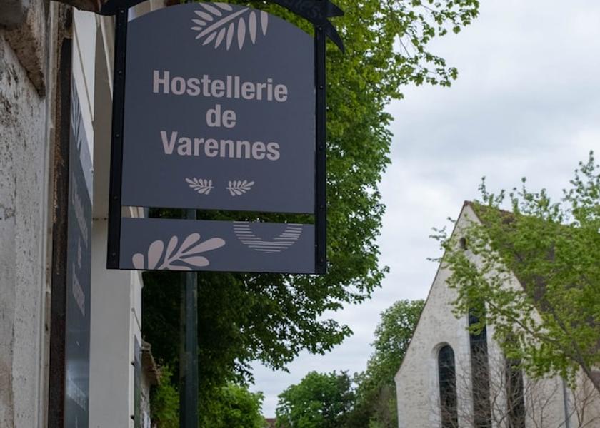 Ile-de-France Varennes-Jarcy Facade