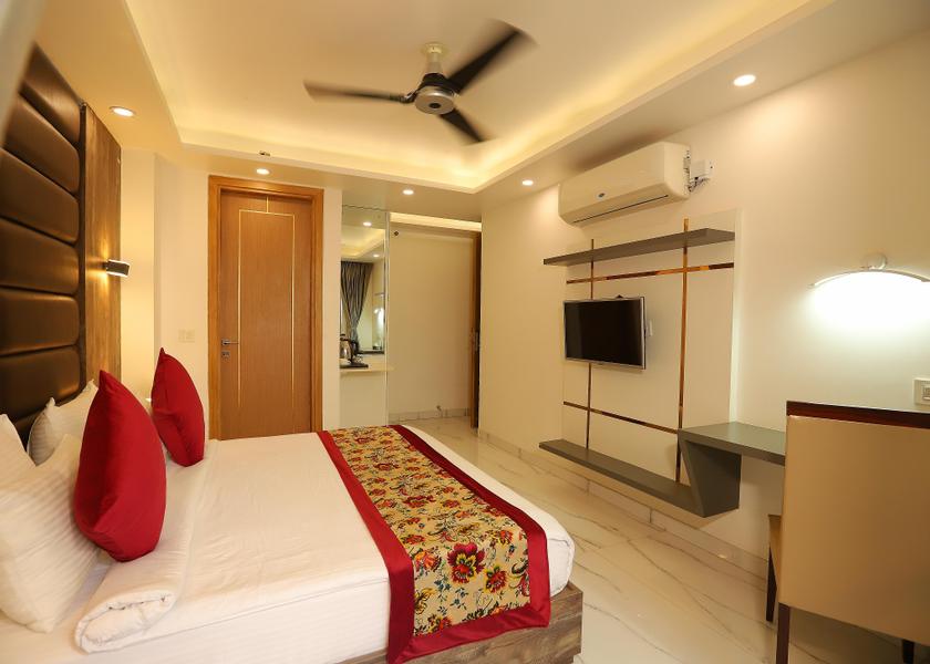 Haryana Gurugram Deluxe Double Room with Private Balcony