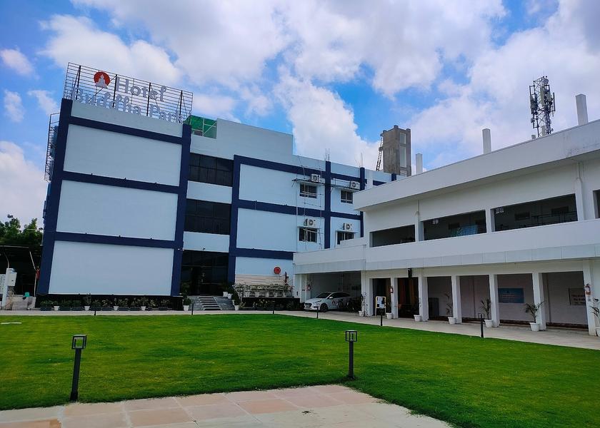 Uttar Pradesh Varanasi Hotel Exterior