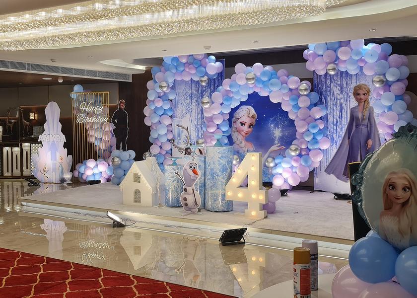 Uttar Pradesh Lucknow Public Areas