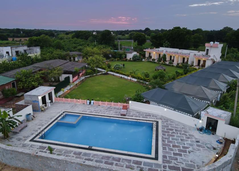 Rajasthan Sawai Madhopur Swimming pool [outdoor]