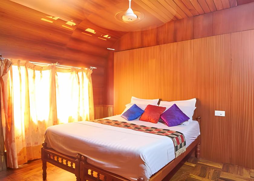 Kerala Alleppey Room