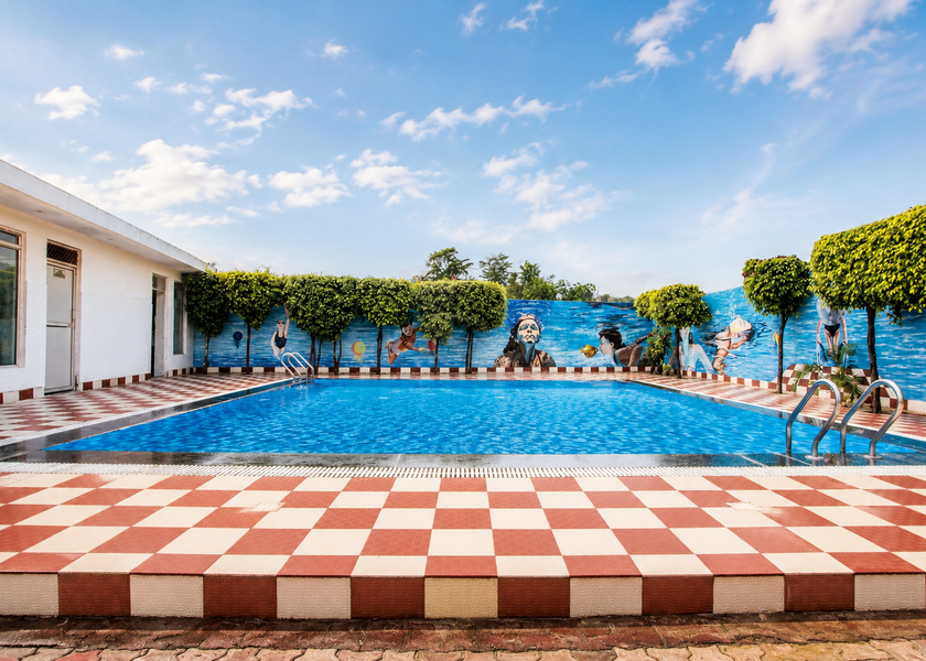 Uttarakhand Rishikesh Pool