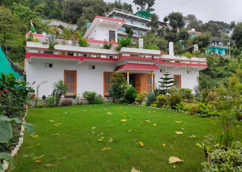 Uttarakhand Bhimtal Hotel Exterior