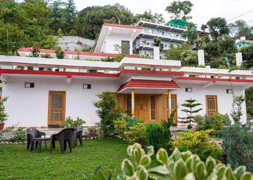 Uttarakhand Bhimtal Hotel Exterior