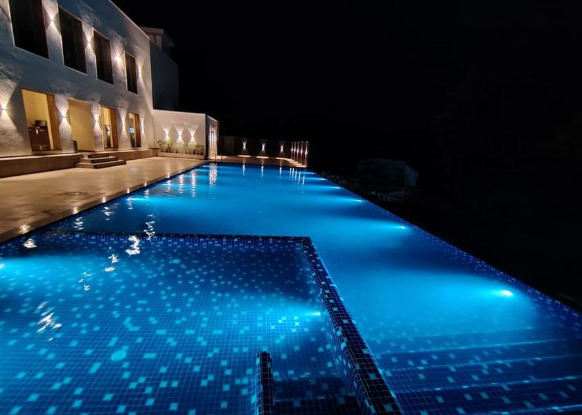 Karnataka Chikkamagaluru Swimming pool