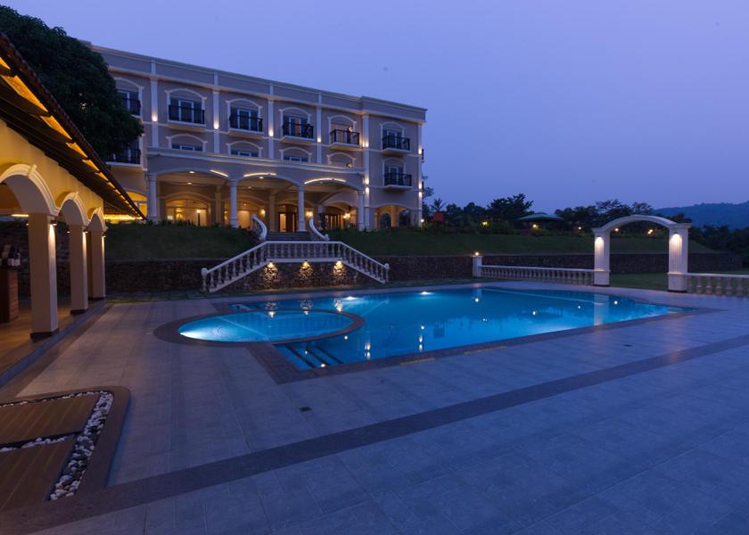 Karnataka Garvale Swimming pool