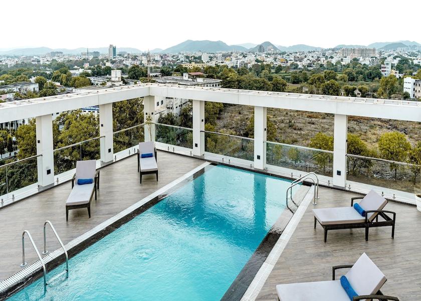 Rajasthan Udaipur Pool