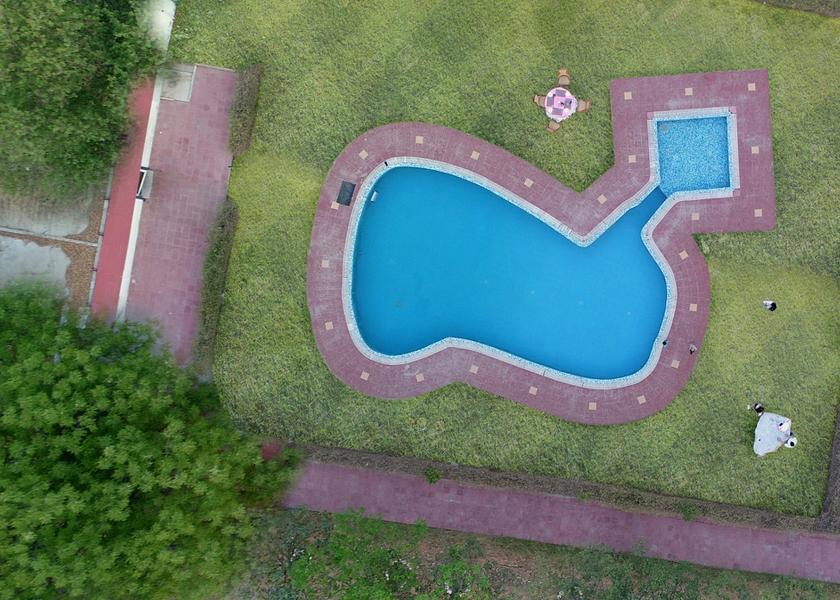 Rajasthan Neemrana Pool