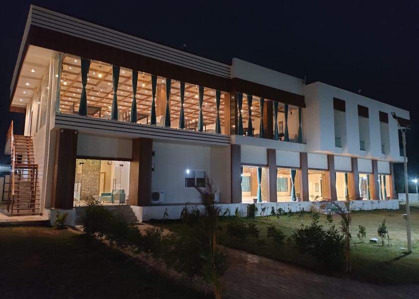 Gujarat Halol Hotel Exterior