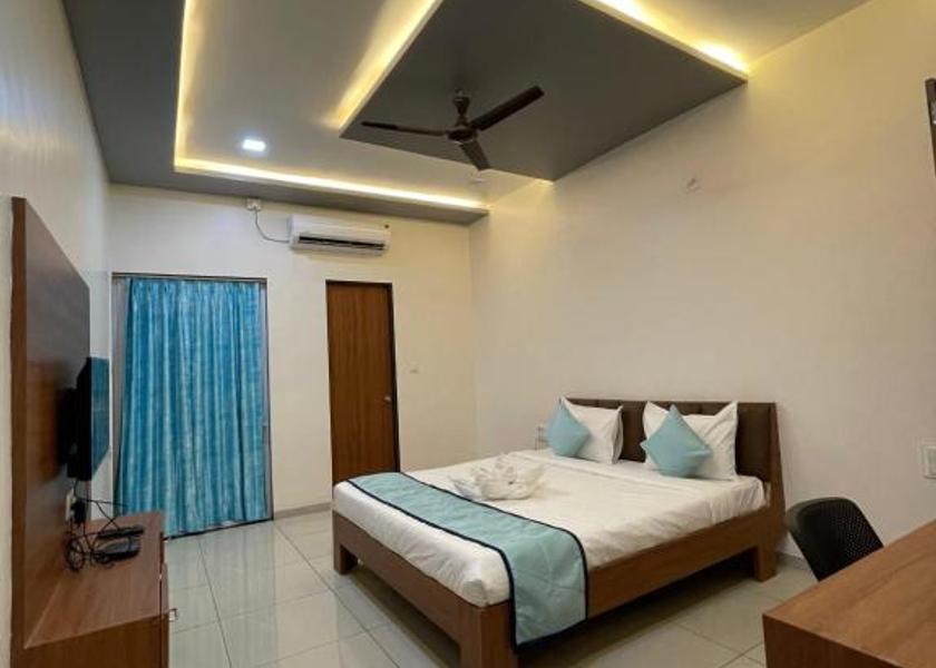 Gujarat Halol Super Deluxe Room
