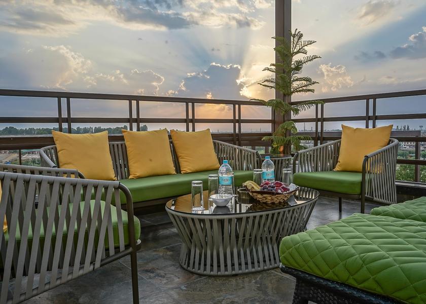 Jammu and Kashmir Srinagar Food & Dining