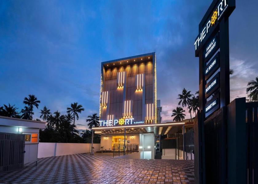 Kerala Neyyattinkara Hotel Exterior