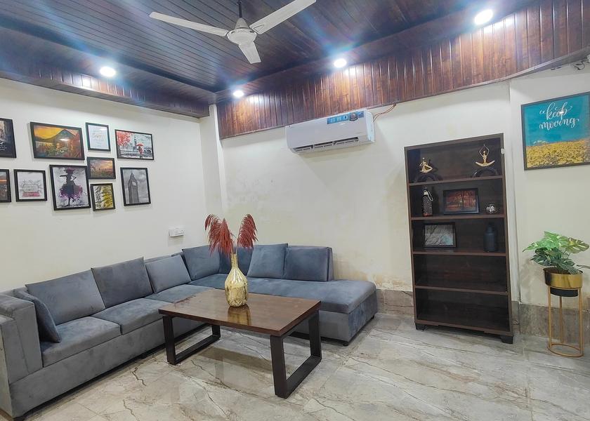 Uttarakhand Rishikesh Public Areas