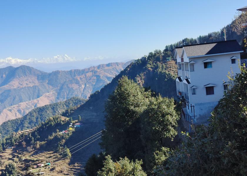 Uttarakhand Dhanaulti Hotel View