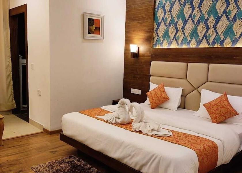 Uttarakhand Mussoorie Room