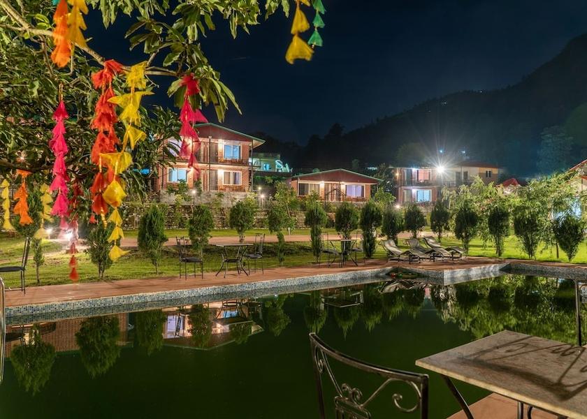 Uttarakhand Rishikesh Indoor/outdoor pool