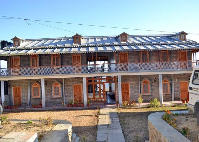 Uttarakhand Kausani Hotel Exterior
