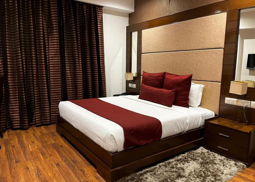 Haryana Gurugram Deluxe Room
