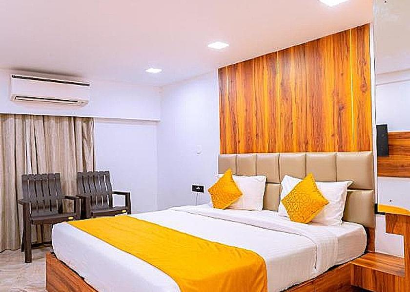 Goa Calangute  Executive Room Double Bed