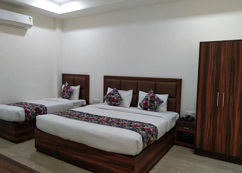 Uttar Pradesh Agra Deluxe Room