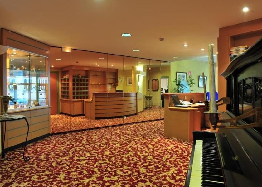 Grand Est Niederbronn-les-Bains Lobby