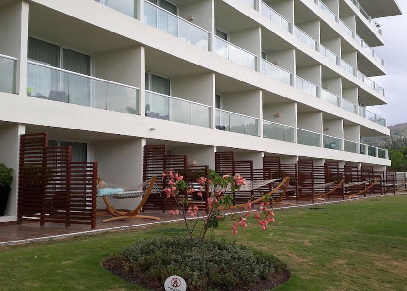 Saint James Ocho Rios Exterior Detail