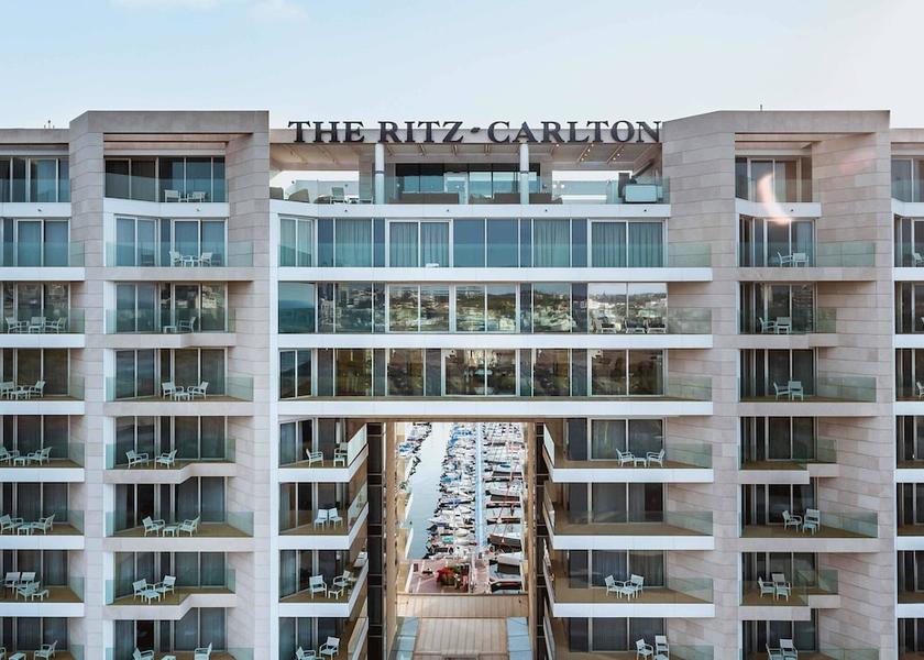  Herzliya Primary image