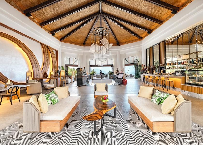 Windward Islands Faaa Lobby