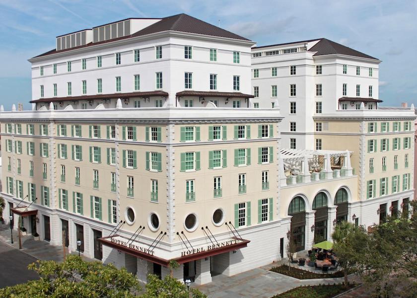 Illinois Charleston Facade