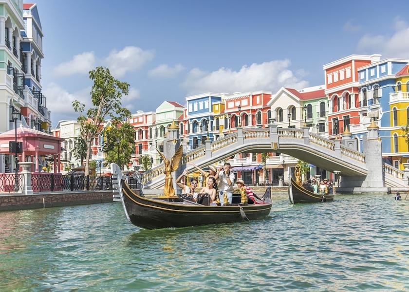 An Giang Province Phu Quoc Shopping mall