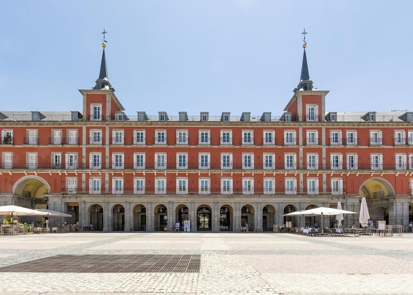 Community of Madrid Madrid Front of property