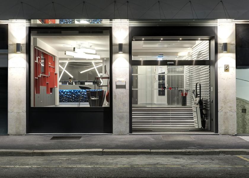 Lombardy Milan Interior entrance