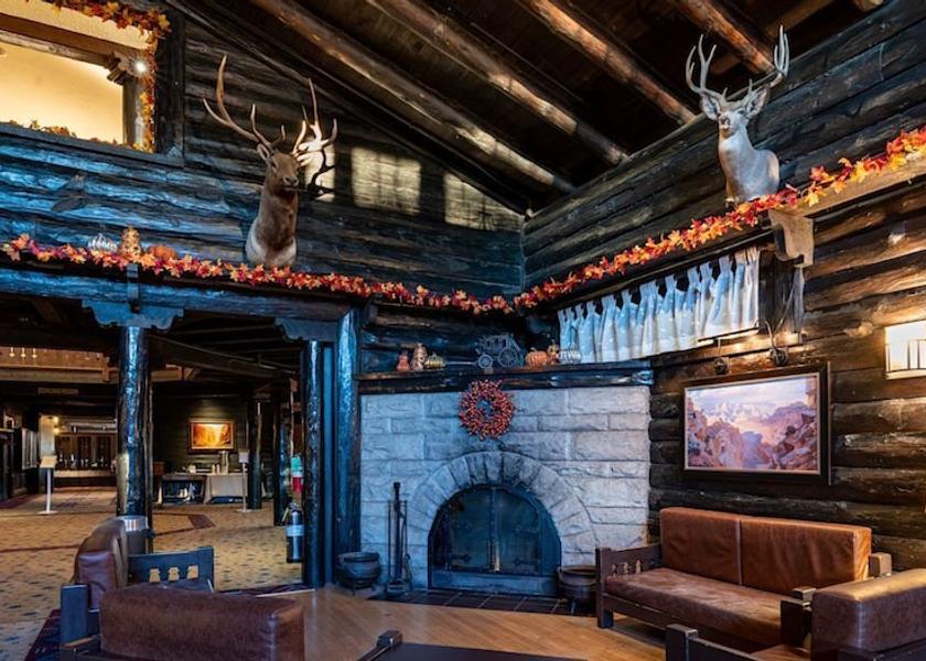 Arizona Grand Canyon Lobby