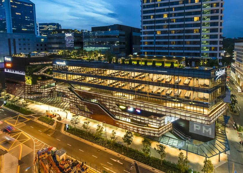  Singapore Shopping Arcade