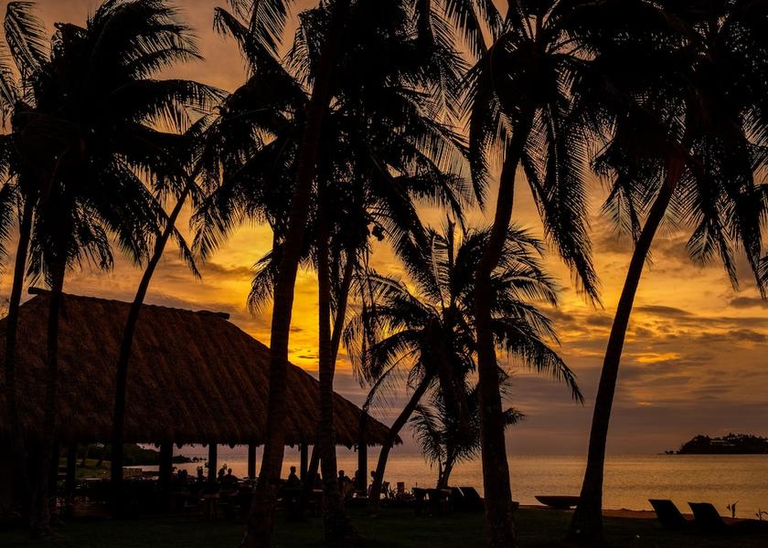 Western Division Malolo Island Bar (on property)