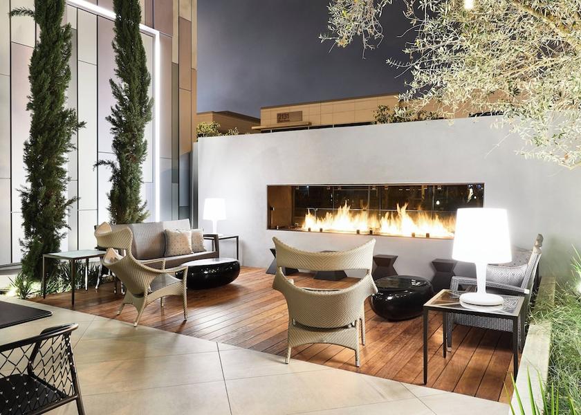 California El Segundo Lounge