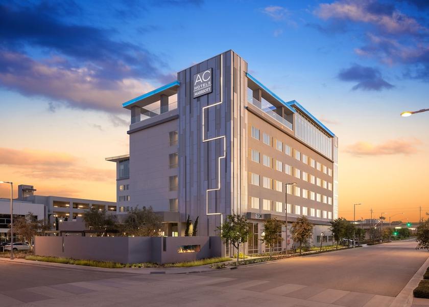 California El Segundo Exterior