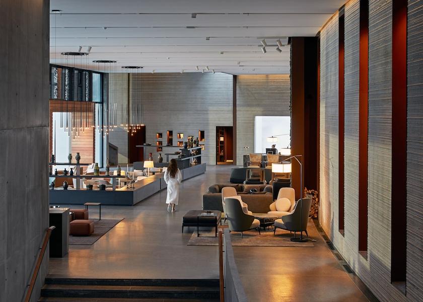 Southern Peninsula Grindavik Reception